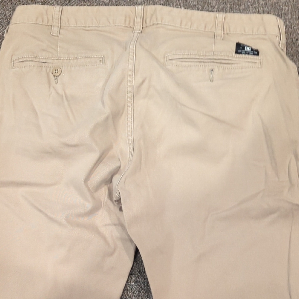 DC Tan Chinos Classic Style - Picture 4 of 5